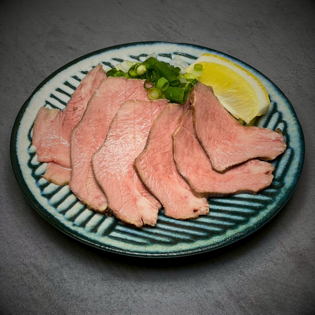 新鮮な生牛たん